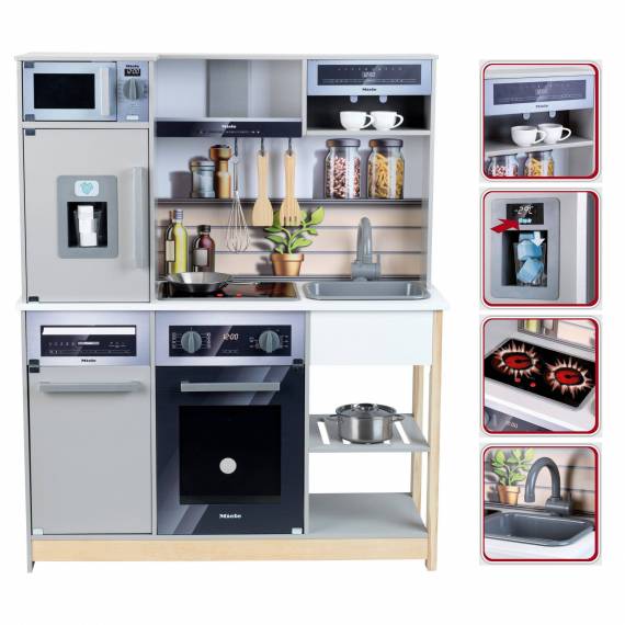 Family kitchen, Miele, wood (MDF)