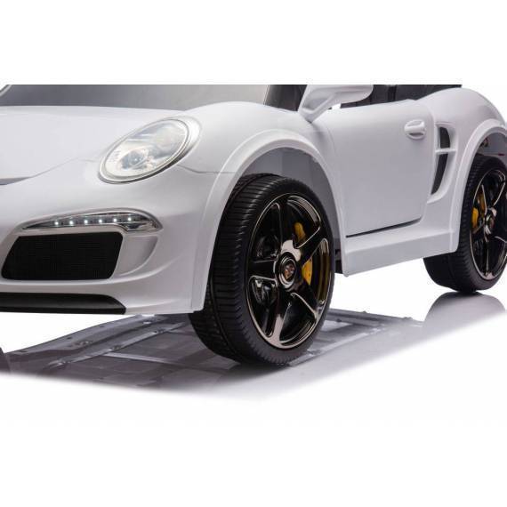 Battery-powered Car S322 White 4x4